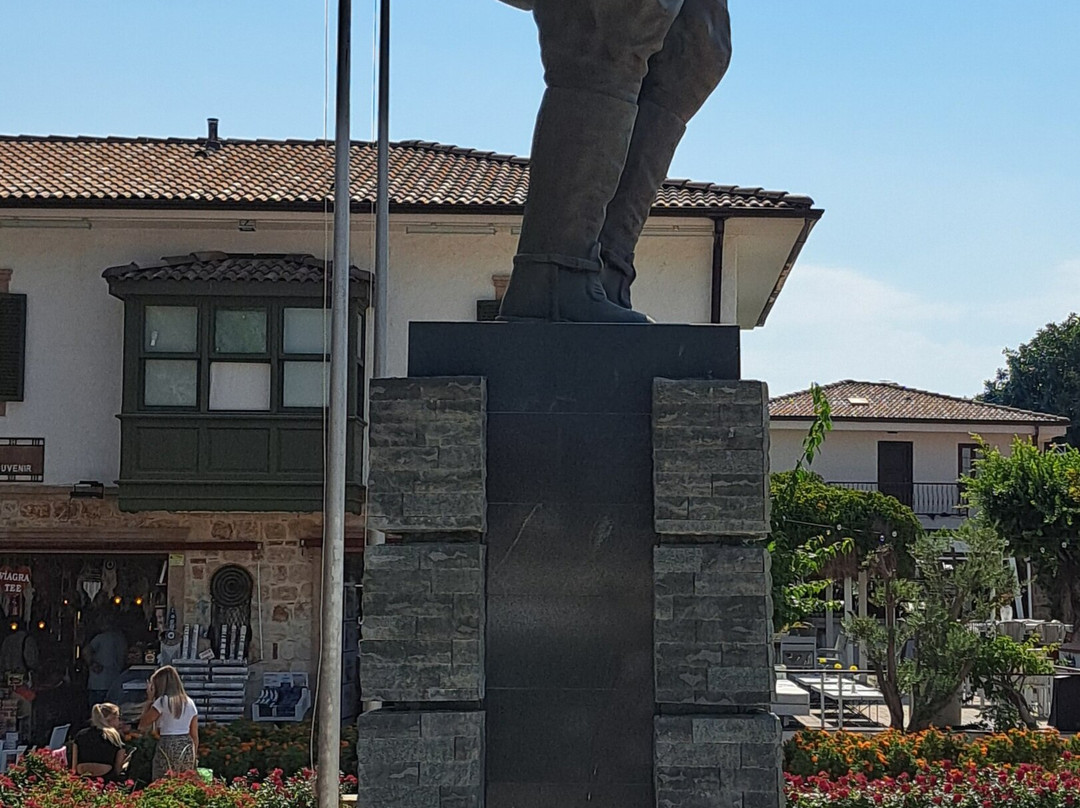 Mustafa Kemal Atatürk Monument景点图片