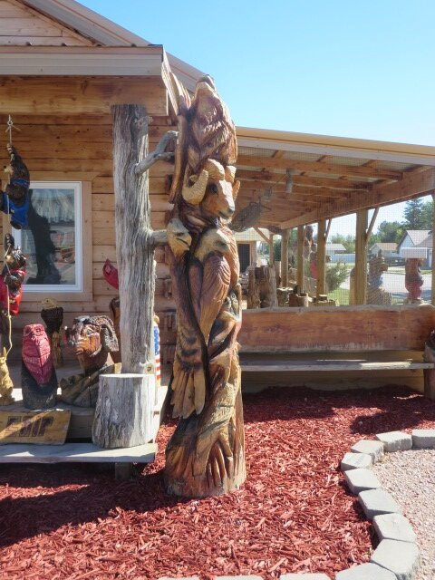Dahl’s Chainsaw Art景点图片