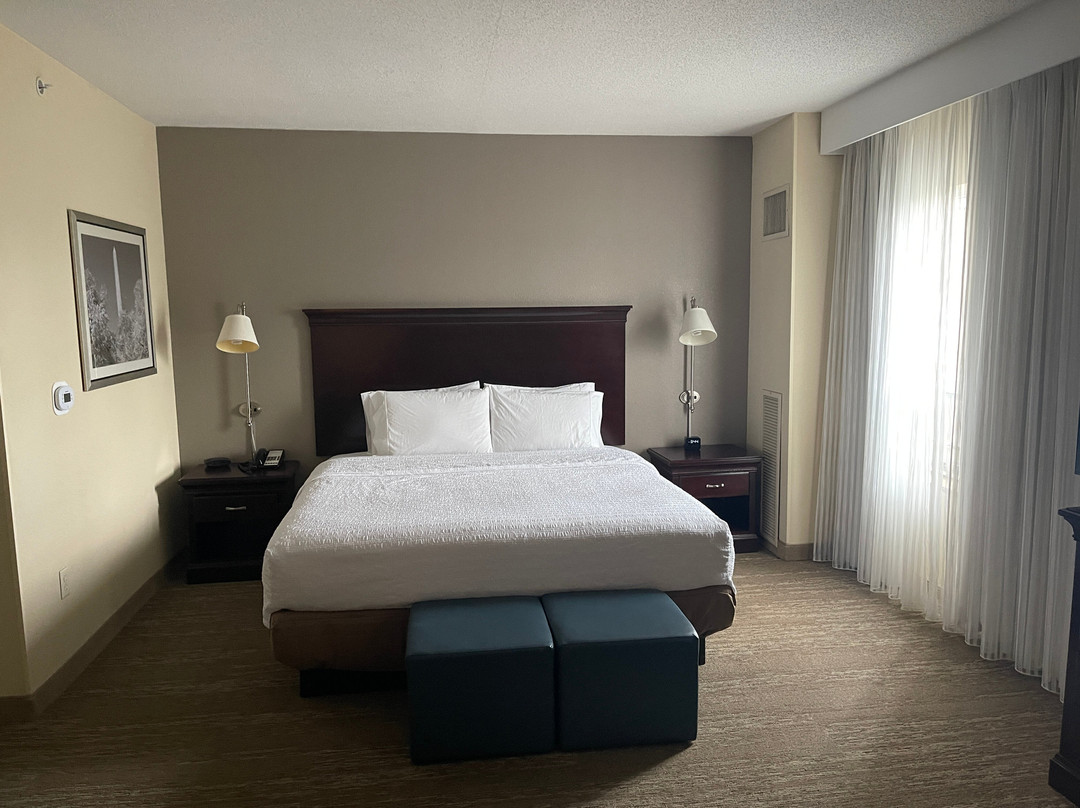 华盛顿杜勒斯国际机场汉普顿套房酒店主图