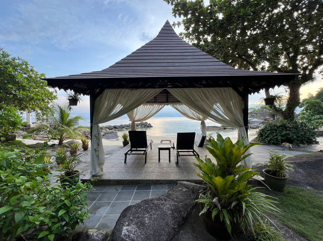 米纳安格湾度假酒店主图