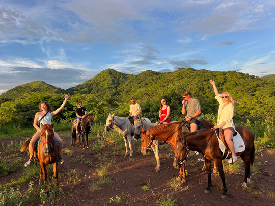 Mirador Equestrian-Playa Avellanas必去景点