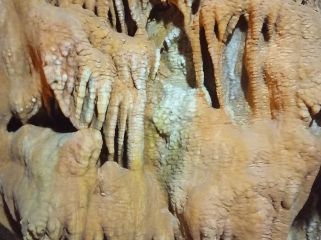 Cave of Agios Georgios-Kilkis必去景点