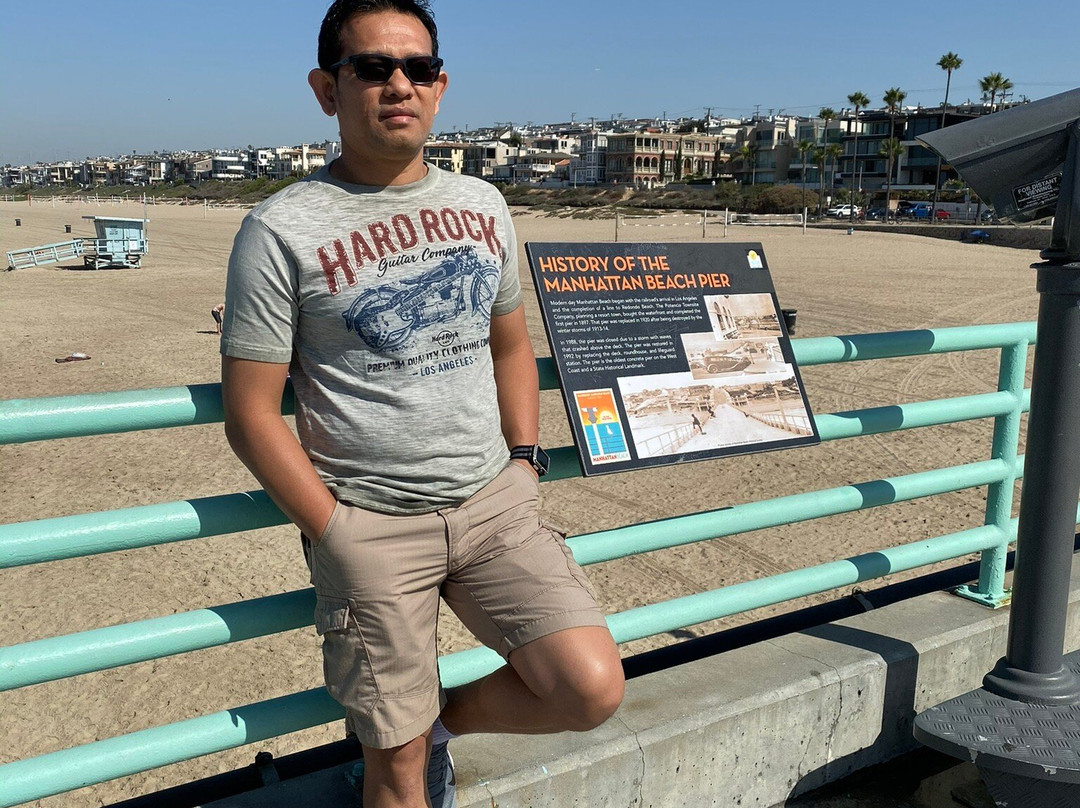 洛杉矶拉克斯曼哈顿海滩镇广场套房酒店主图