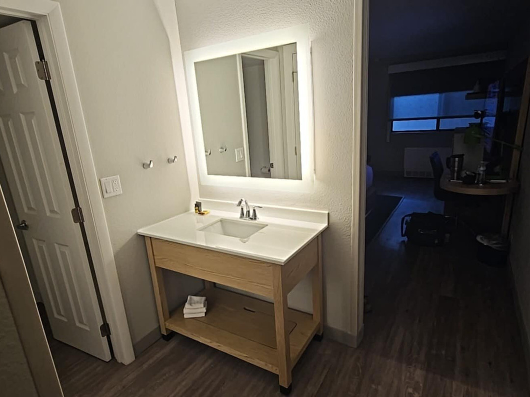 Best Western Plus Butte Plaza Inn主图