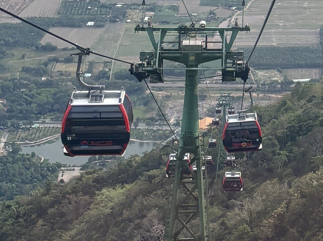 Sun World Black Virgin Mountain景点图片