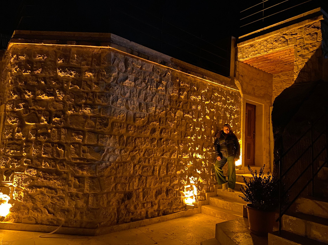 Kalsedon Cave Suites