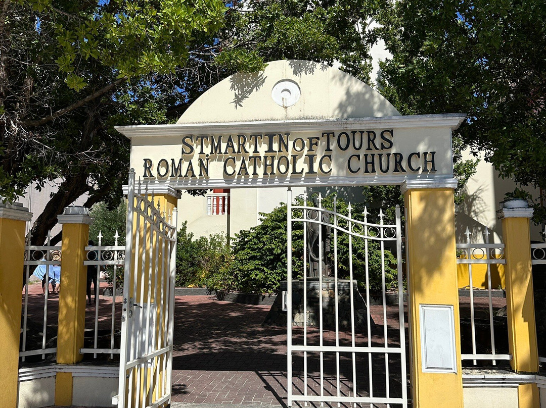 Saint Martin of Tours Church-菲利普斯堡必去景点