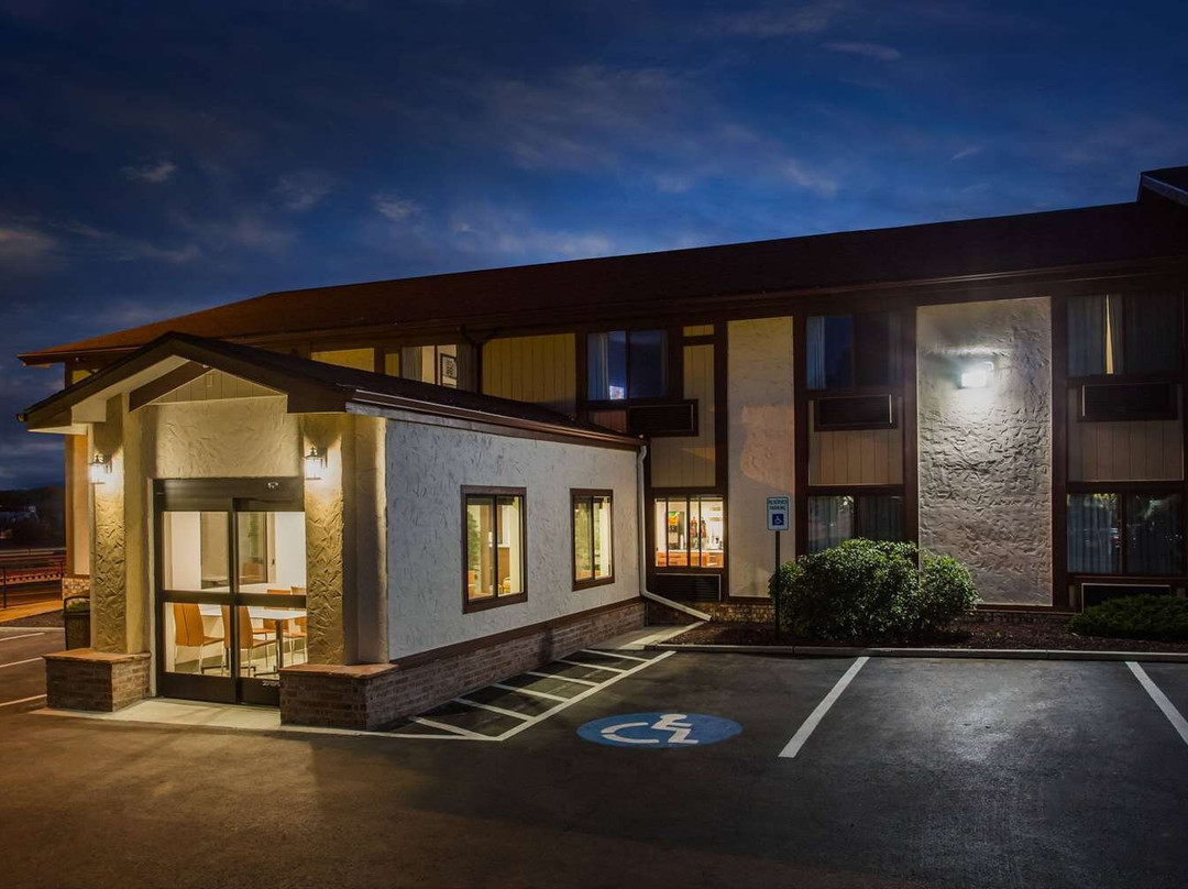 弗拉格斯塔夫购物中心速8酒店