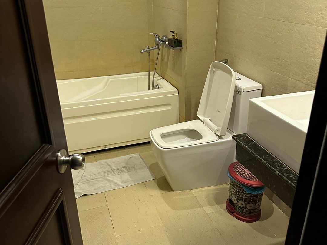 Royal Family Hotel主图