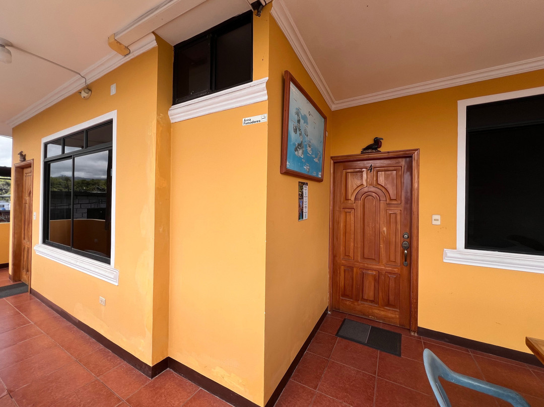 瀑布之家旅馆主图