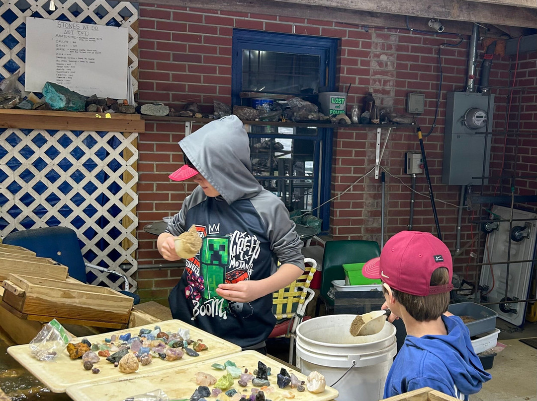 Rockhound Ridge Gem Mine-Sylva必去景点