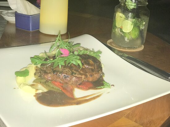 乌布帕德玛酒店主图