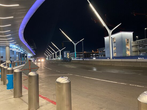 洛杉矶机场万豪酒店主图