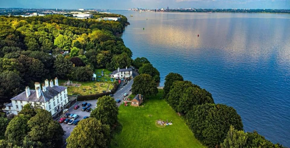 Eastham Ferry Hotel  - Restaurant