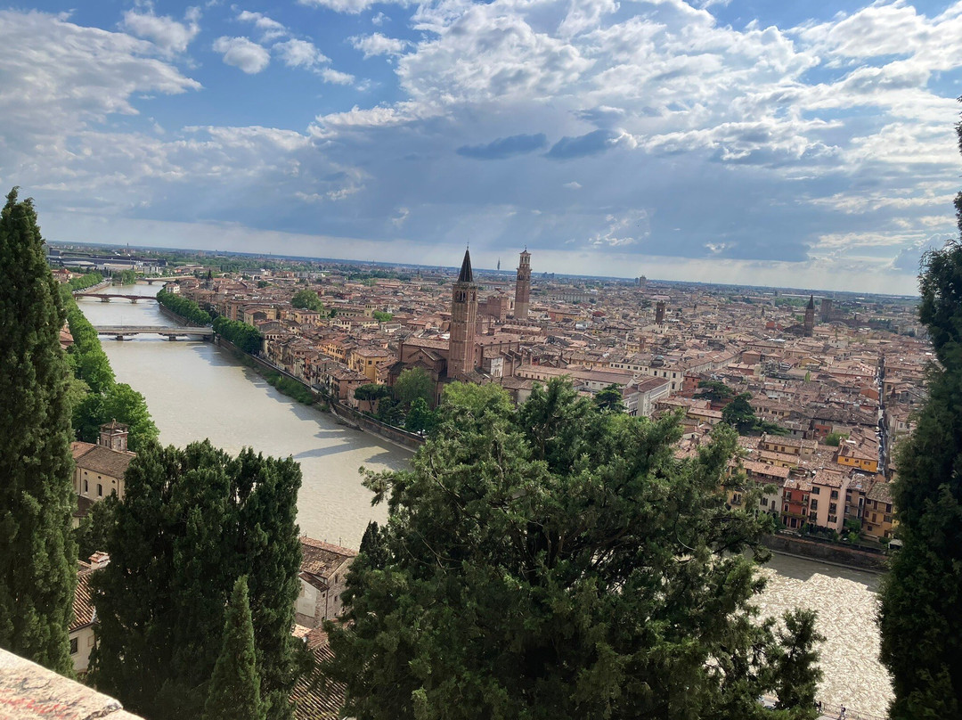 Funicolare di Castel San Pietro景点图片