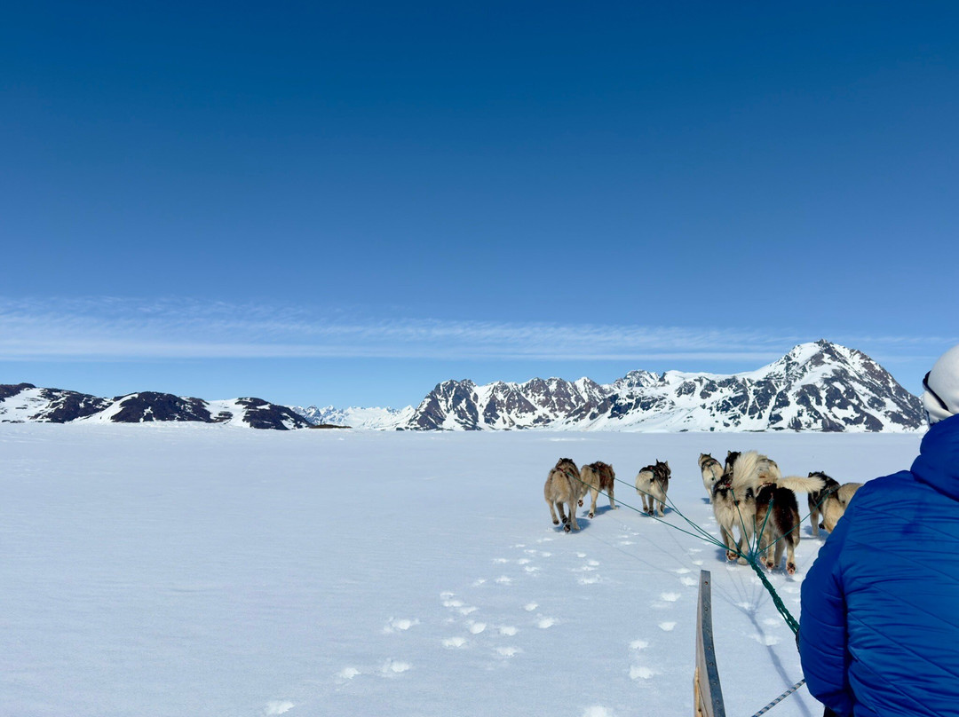 库鲁苏克酒店主图