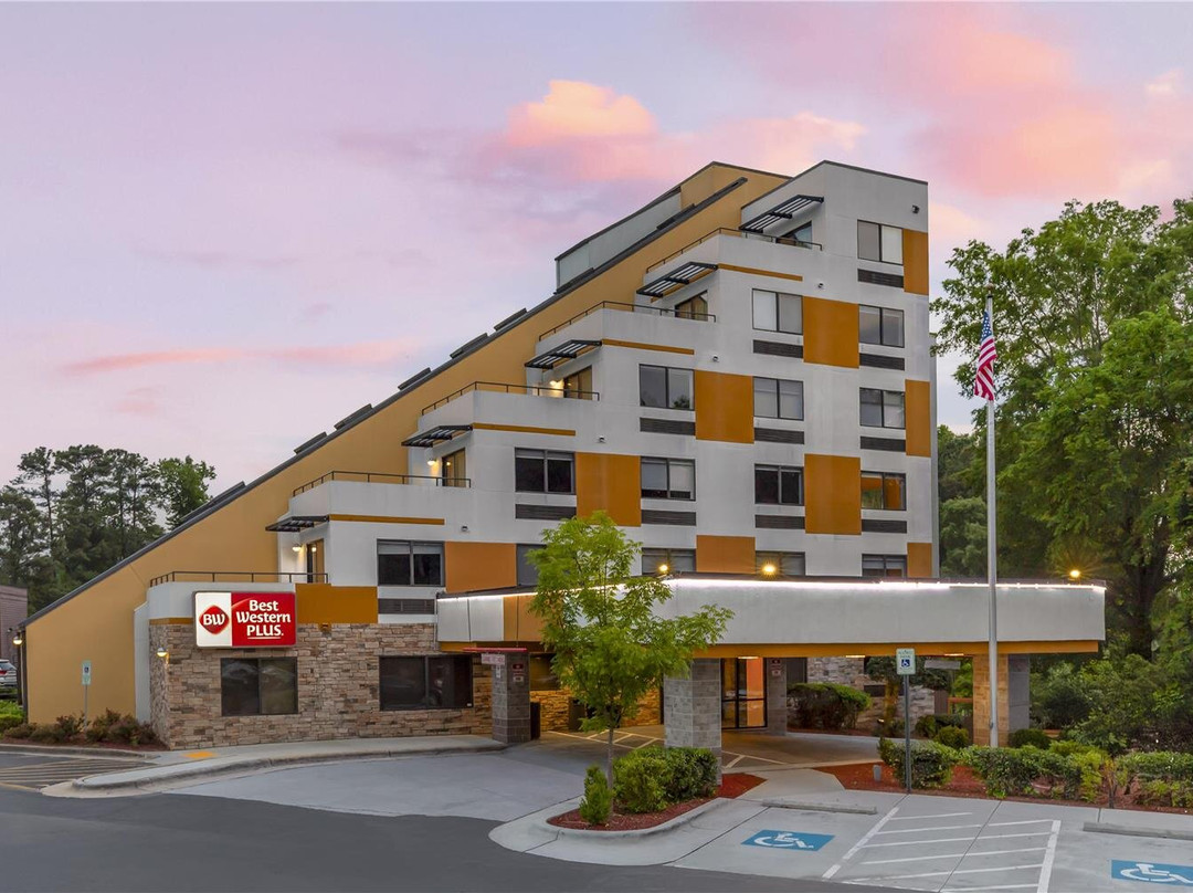 Best Western Plus Raleigh Crabtree Valley Hotel