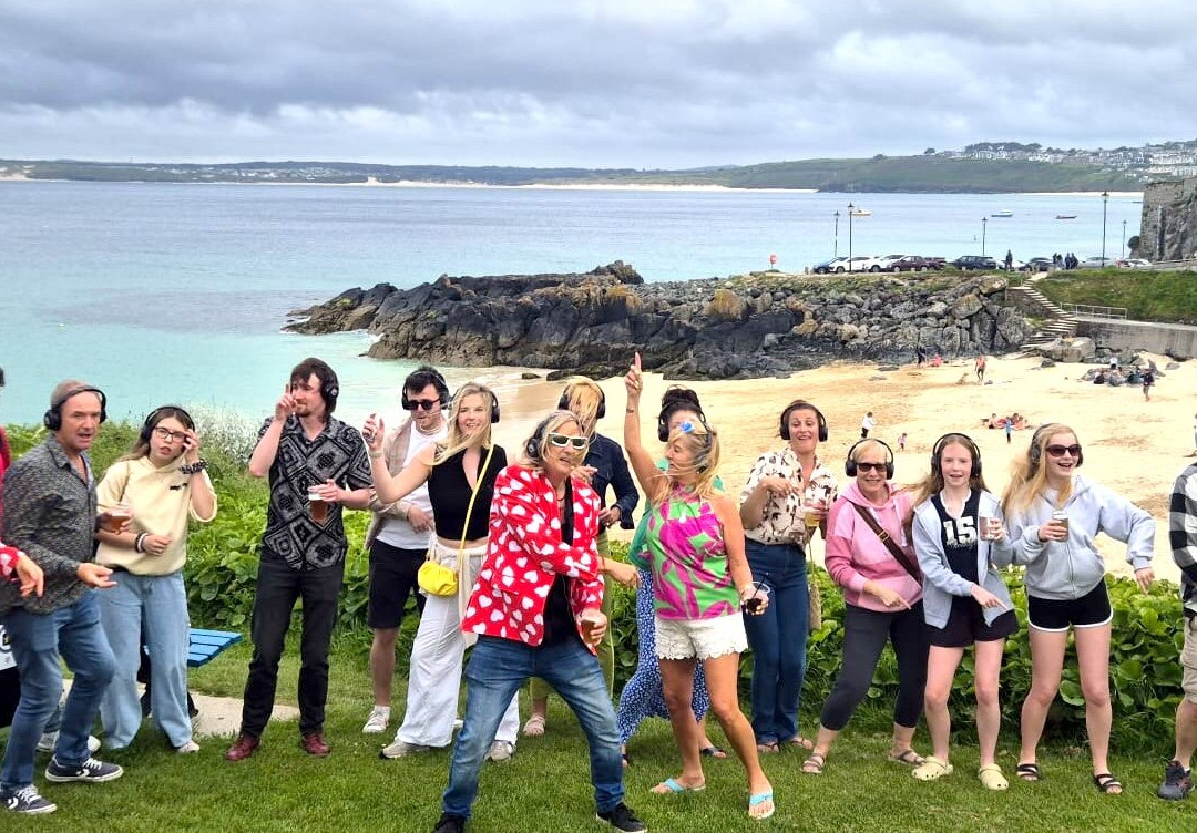 St Ives Silent Disco-圣艾维斯必去景点