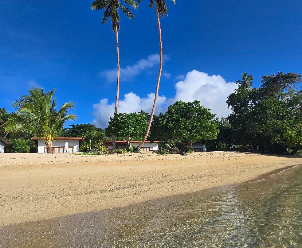 潮汐河段度假酒店主图