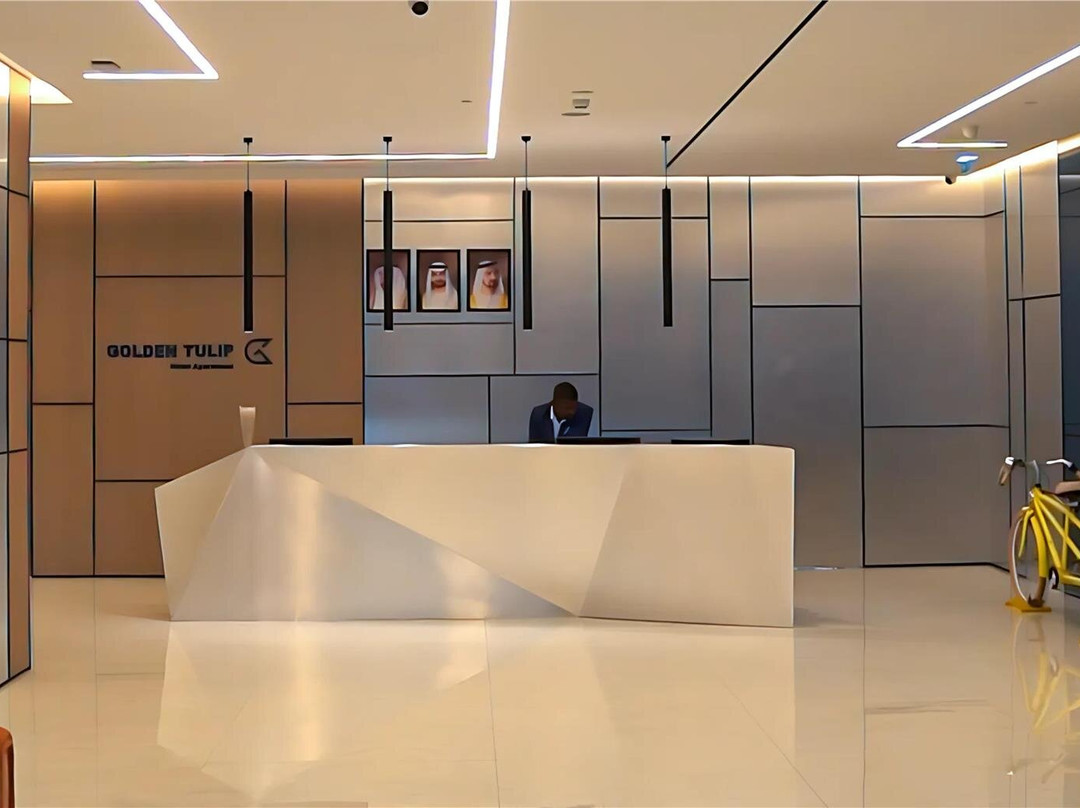 金色郁金香沙迦酒店