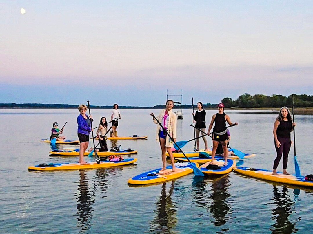 Mmy Paddleboards & Miss Melanie Yoga景点图片
