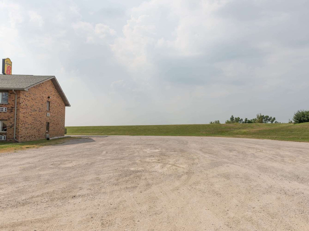 Benld酒店住宿-Super 8 by Wyndham Staunton