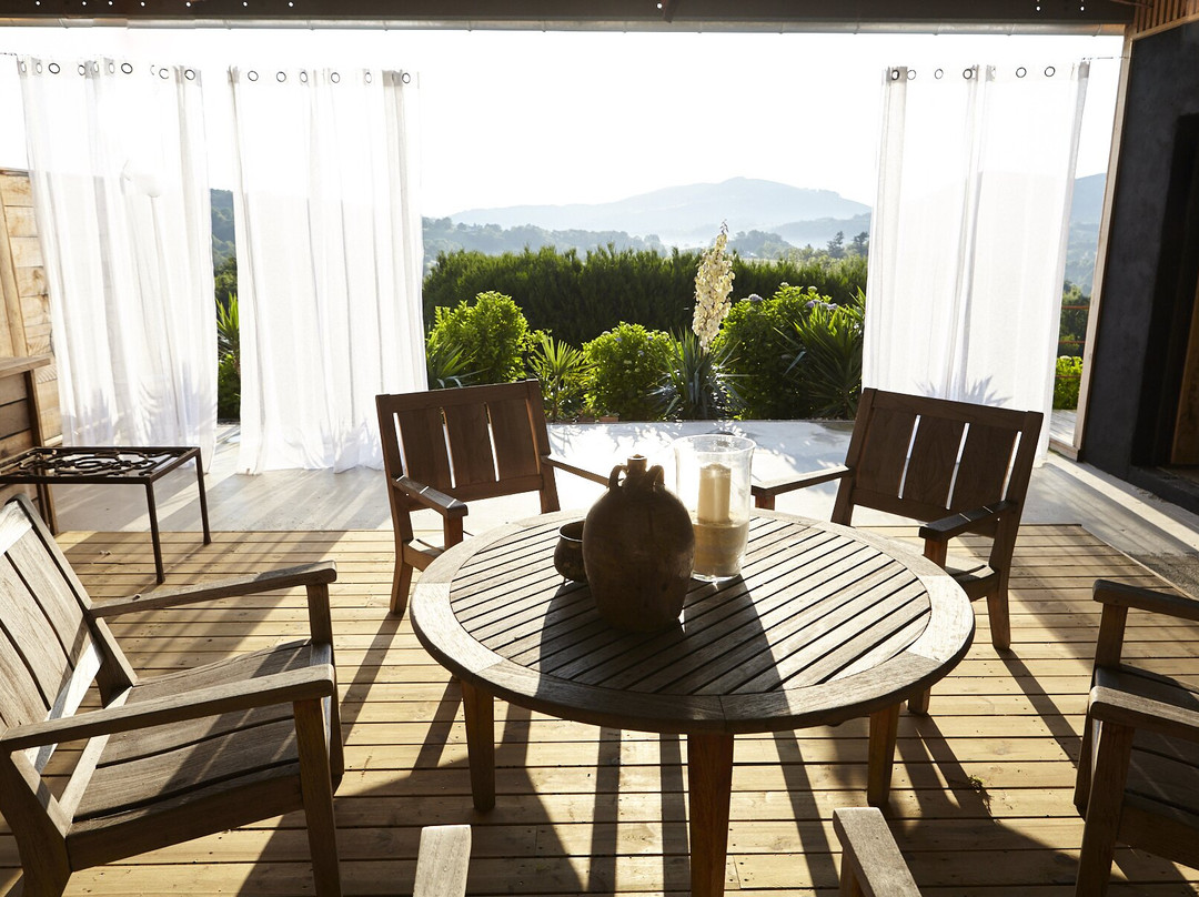 Domaine Aari Ona主图