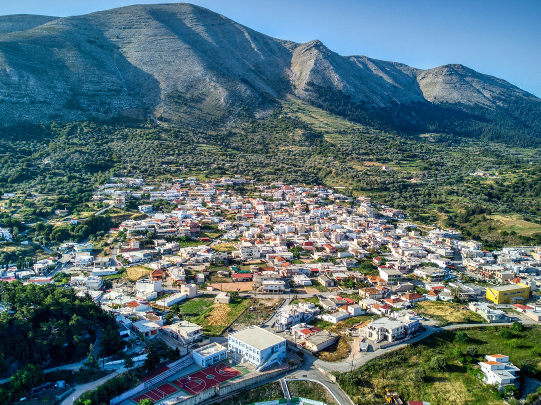 Γευσιγνωσία Κρασιού στον Έμπωνα: Ανακαλύψτε τη Γη του Ροδίτικου Οίνου-Embonas必去景点