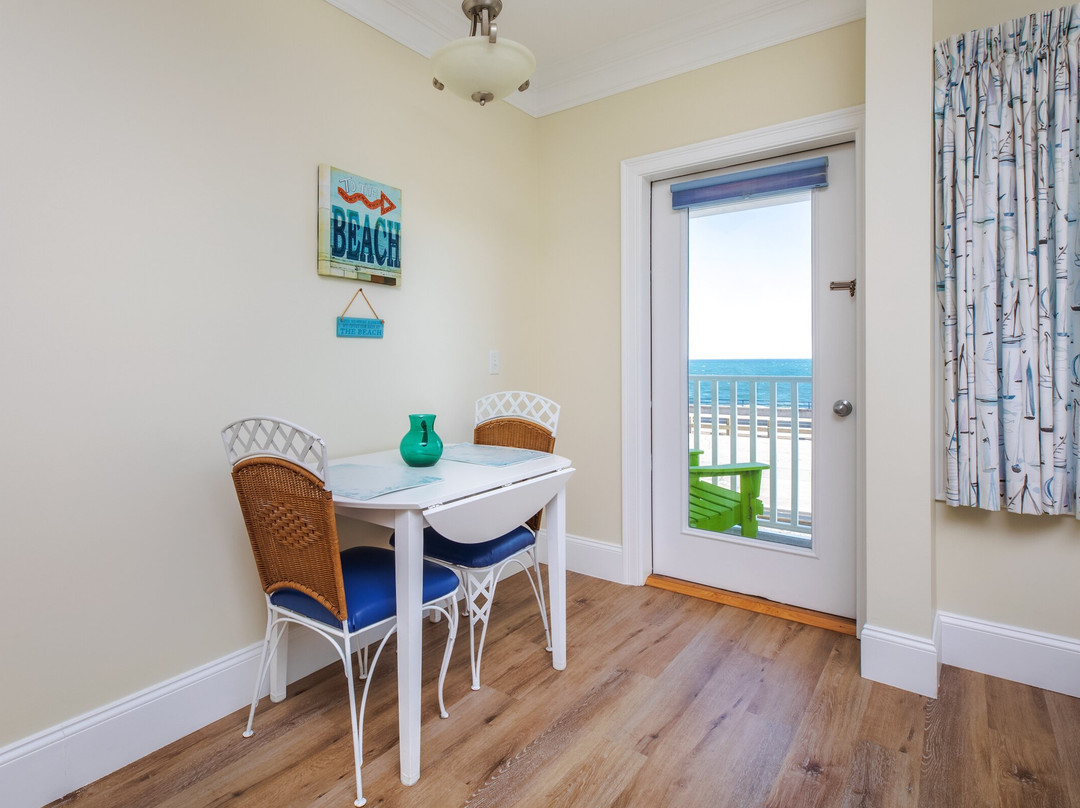 Atlantic Breeze Suites主图