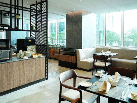 阿尔阿诺德诺富特酒店主图