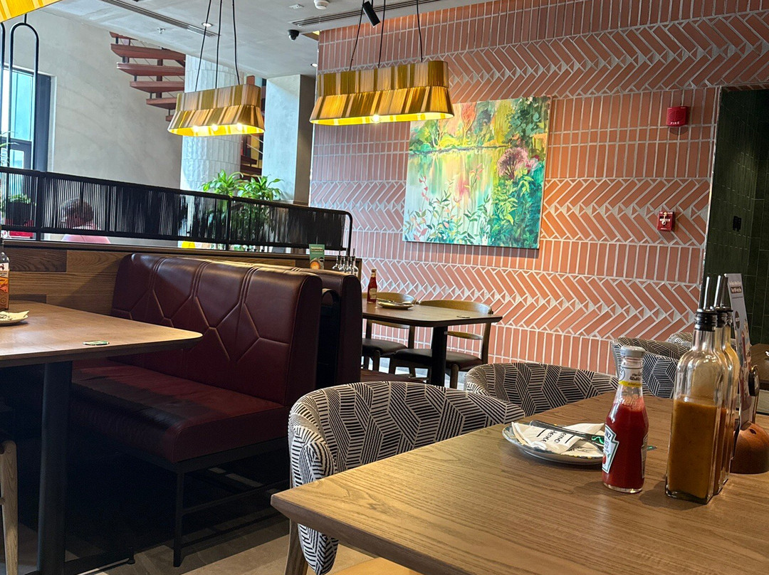 Nando's JBR, The Walk