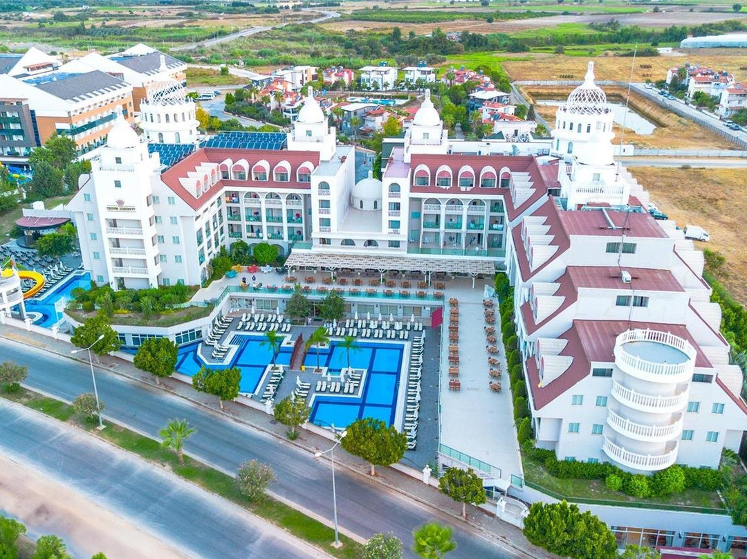 Gundogdu酒店住宿-Side Crown Serenity All Inclusive