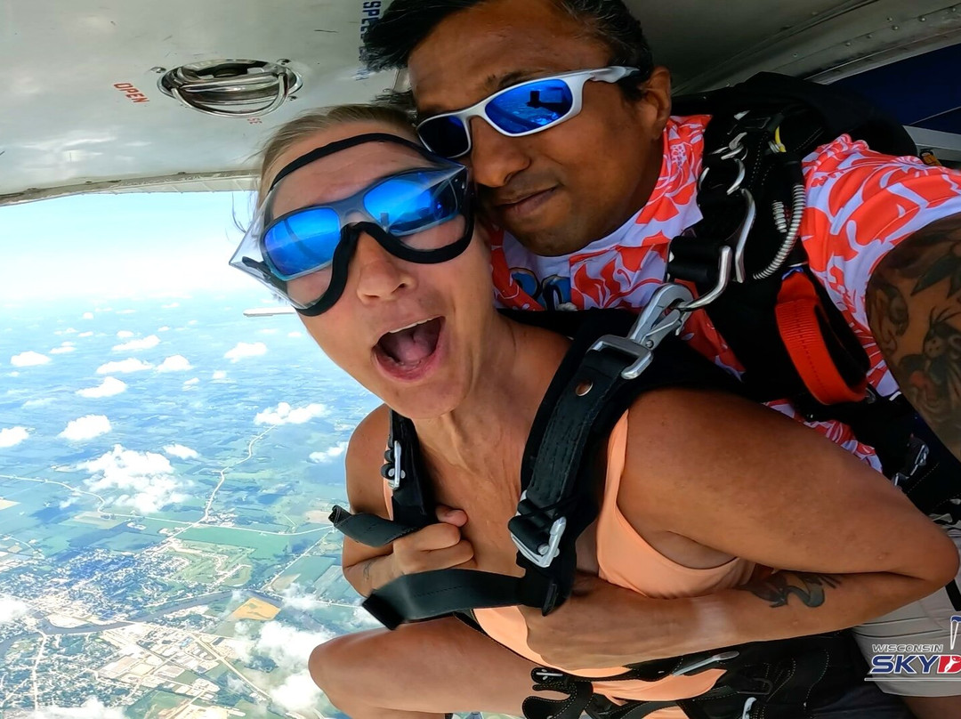 Wisconsin Skydiving Center-Jefferson必去景点