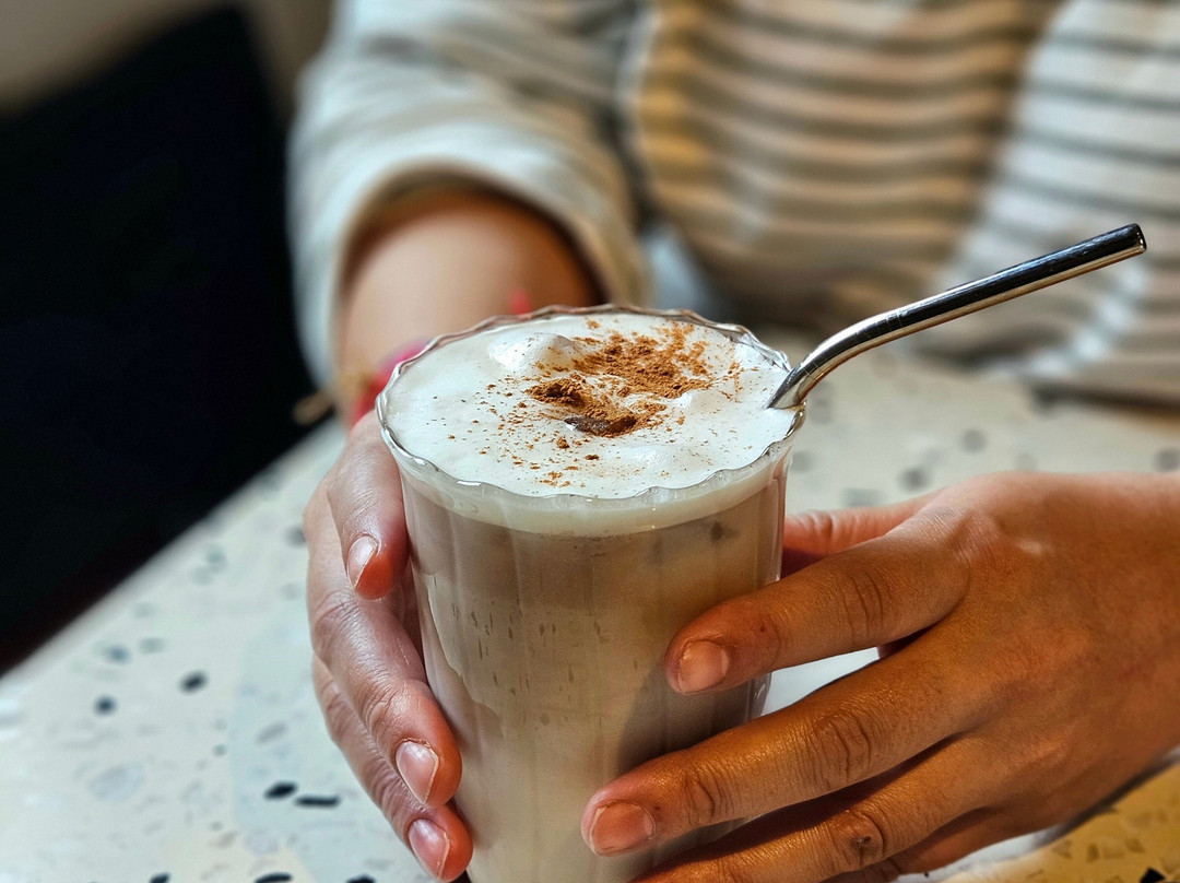 Metropol Gastro Café主图