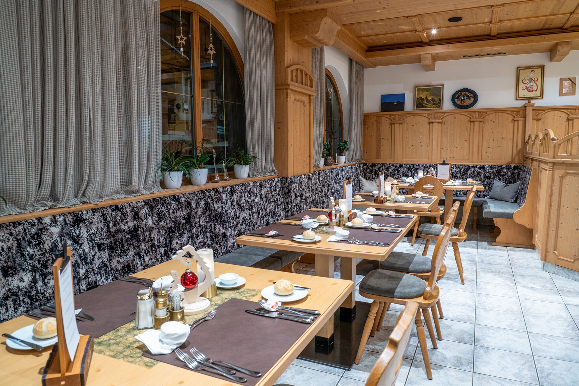 Hotel zum gruenen Tor-餐饮