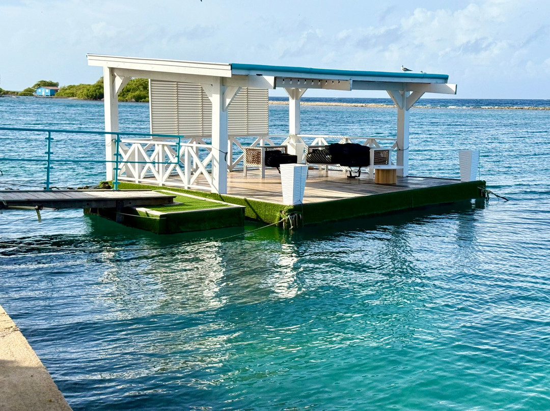 Serene Floating Massage-萨瓦内塔必去景点