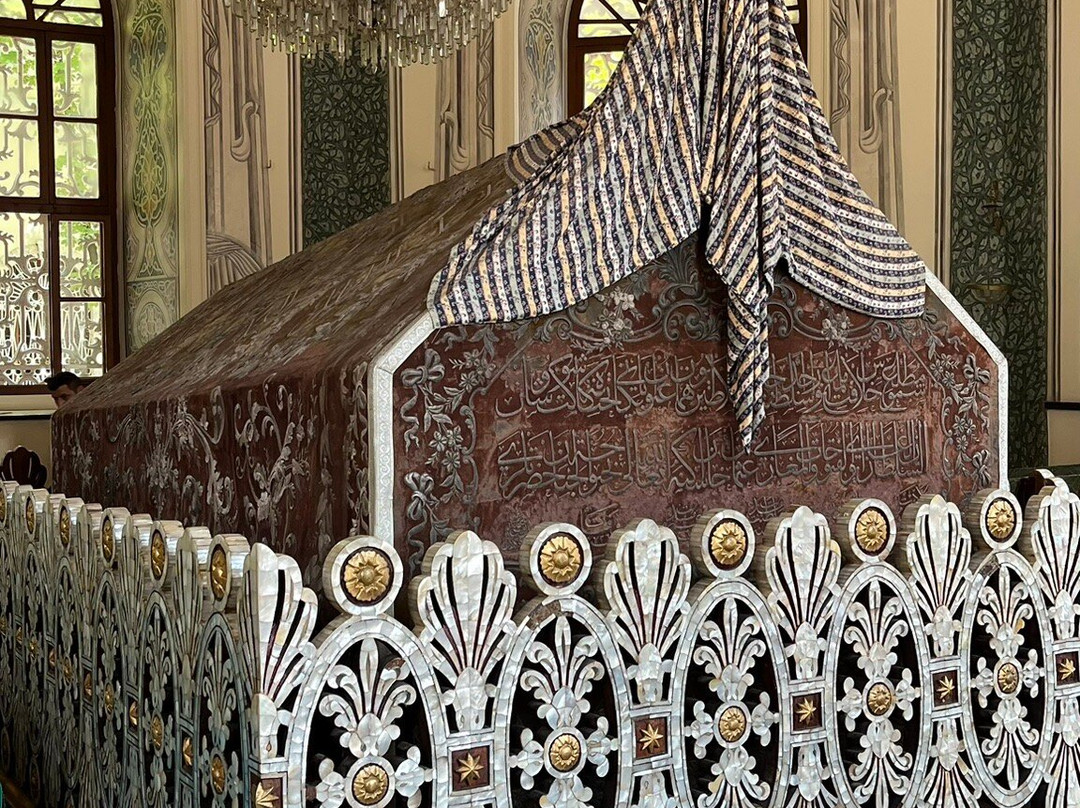 Osmangazi Orhangazi Turbesi-奥斯曼加奇必去景点