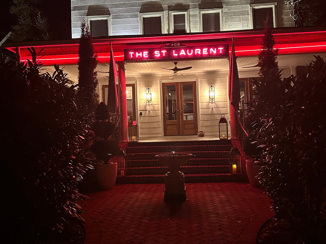 The St. Laurent Social Club & Guest Rooms主图