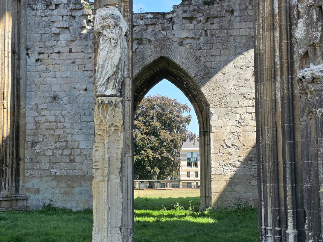 Ruines de l'Abbaye Saint-Bertin-圣奥梅尔必去景点