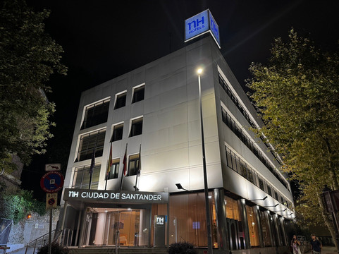 新罕布什尔州华桑坦德酒店主图