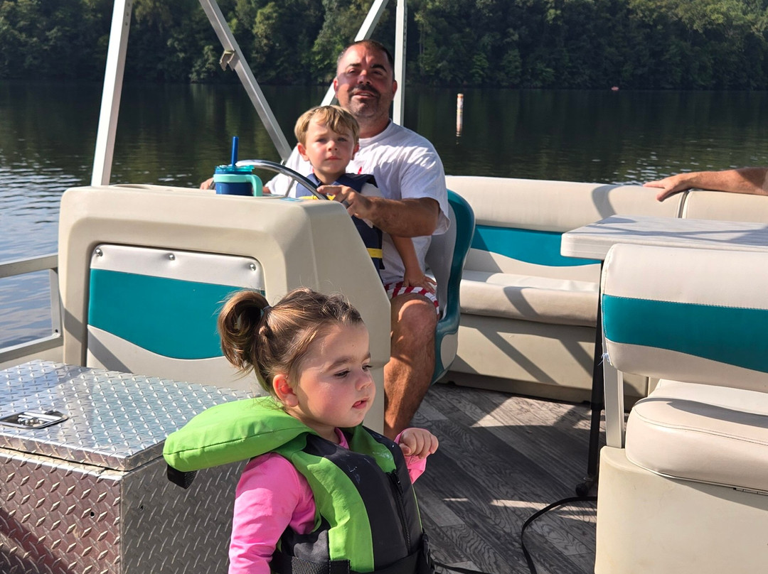 Lake Logan Marina-洛根必去景点