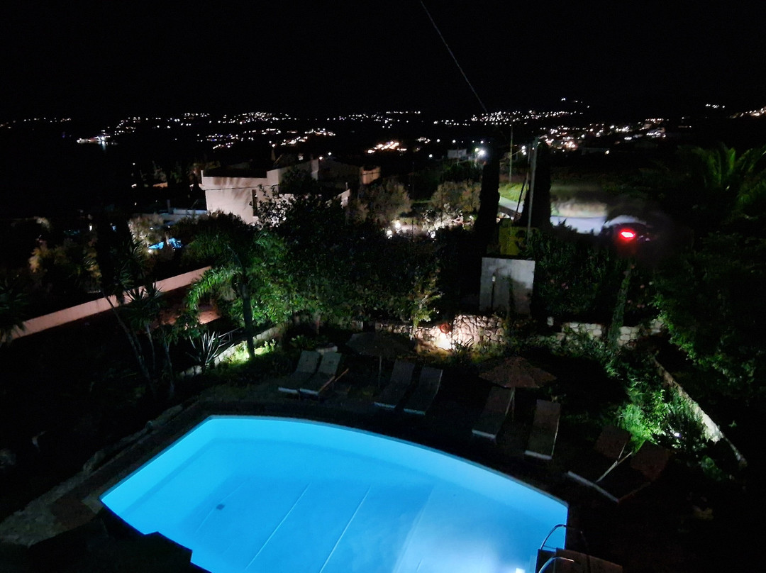 Christoforos Apartments主图