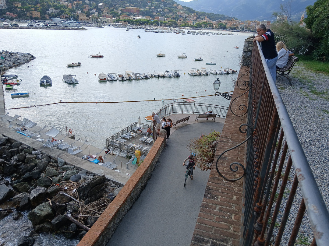 Terrazza Panoramica Di Via Avenaggi-拉帕洛必去景点