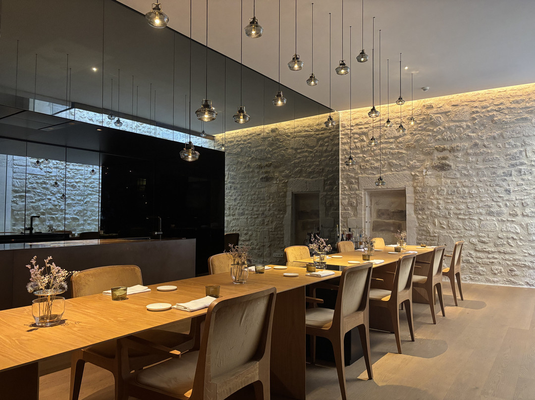 圣雷米餐馆和美食-La Table De Tourrel