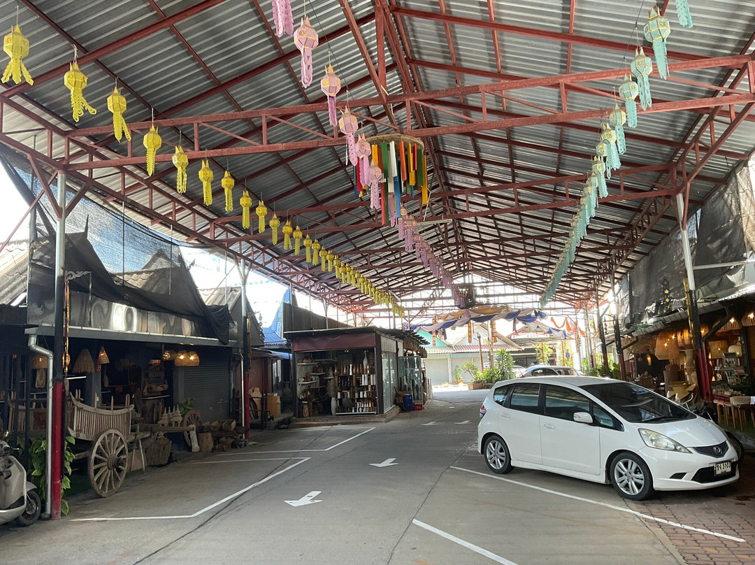 班塔瓦木雕村-清迈必去景点