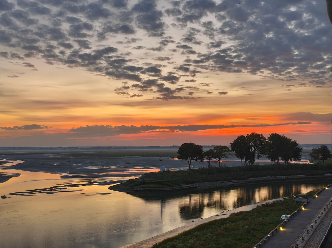 Hotel Les Pilotes主图