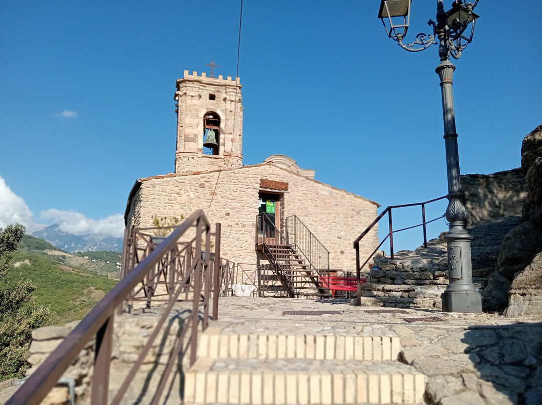 Chiesa di San Pietro-Roccascalegna必去景点