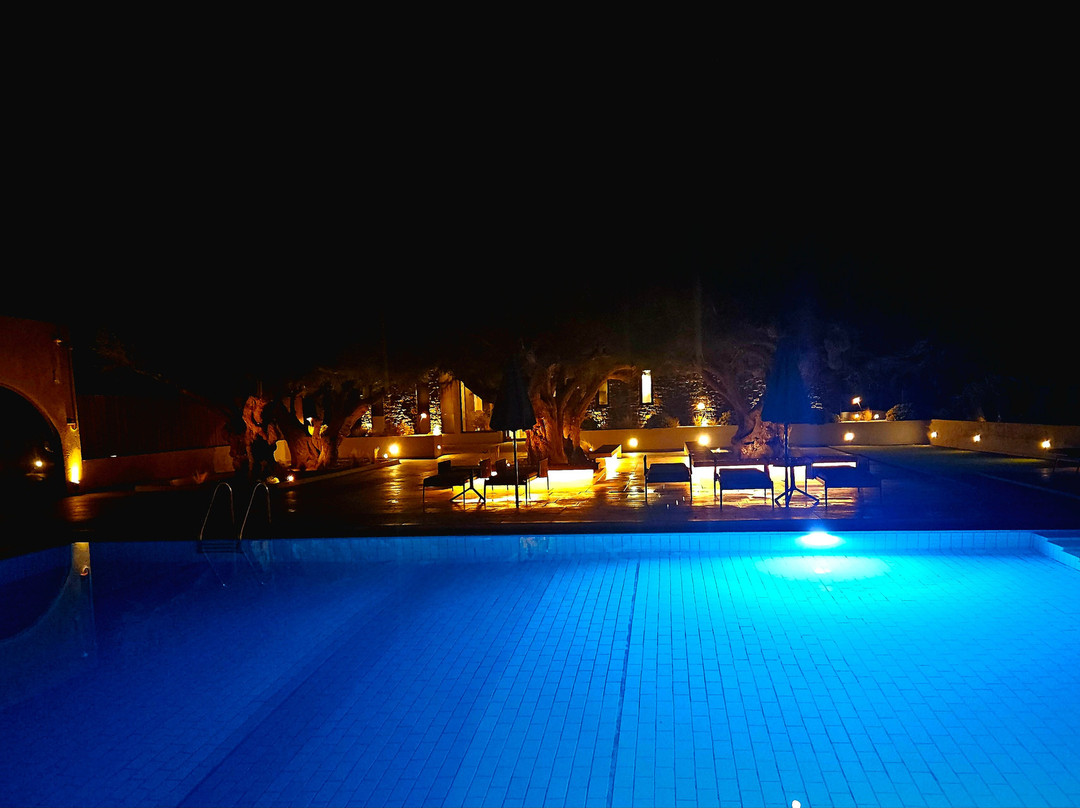 Coriva Beach Hotel & Bungalows主图