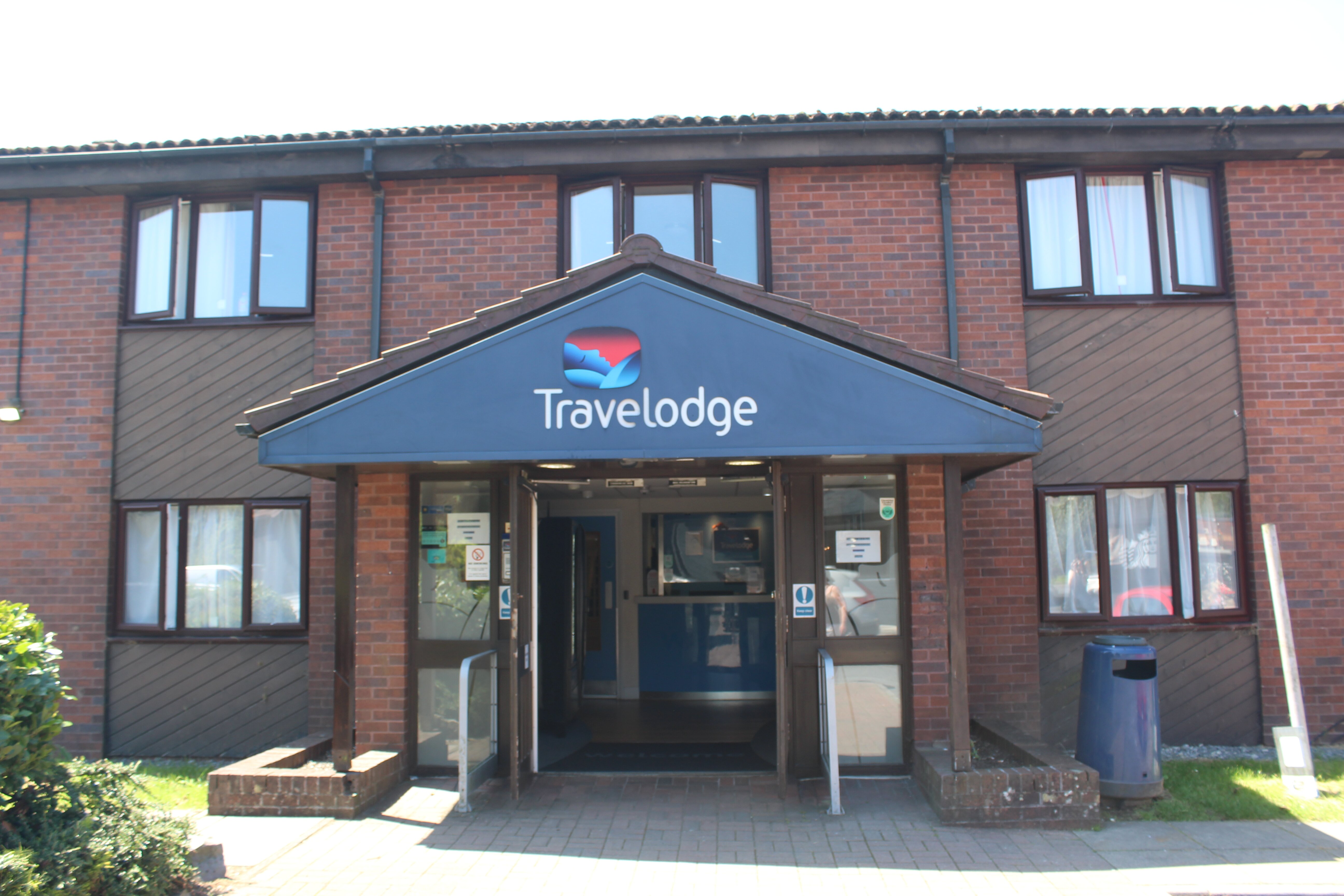 Travelodge Llanelli Cross Hands-浴室
