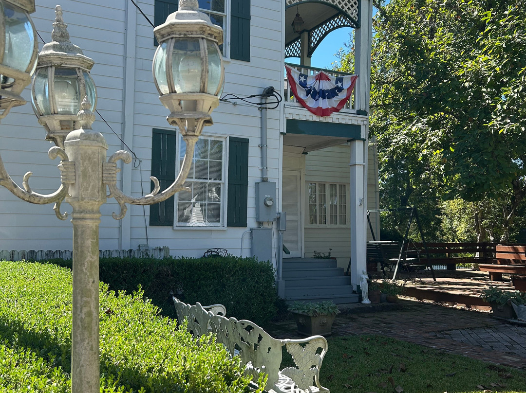 The McNutt House - Suites and Tour Home主图